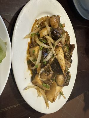 Mushroom with lemongrass and chilli pepper   at Tinh Tam Vegan in Hue