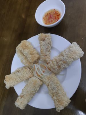 Fried spring rolls at Tinh Tam Vegan in Hue