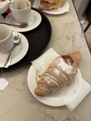   at Pasticceria Rosa Salva in Venice