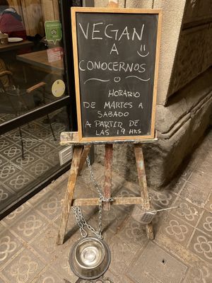 Vegan to meet us  at La Loncheria Bcn in Barcelona