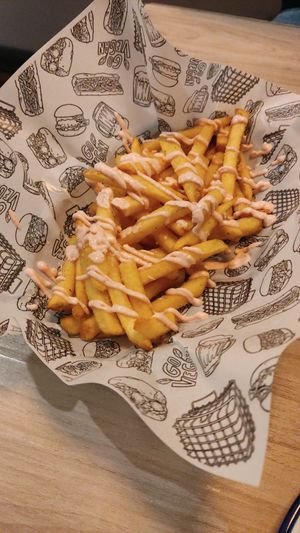  at La Loncheria Bcn in Barcelona