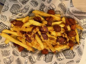 Fries with heura chorizo  at La Loncheria Bcn in Barcelona