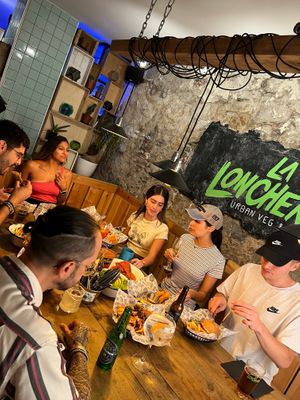  at La Loncheria Bcn in Barcelona