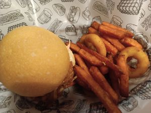  at La Loncheria Bcn in Barcelona