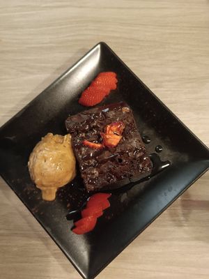  at La Loncheria Bcn in Barcelona