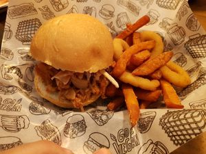 Pulled Jackfruit at La Loncheria Bcn in Barcelona