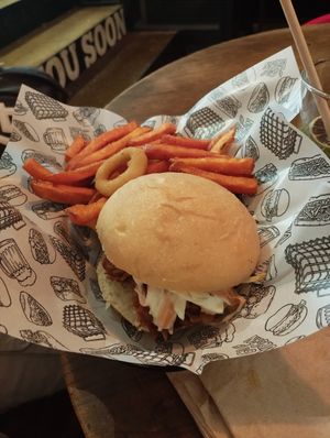  at La Loncheria Bcn in Barcelona