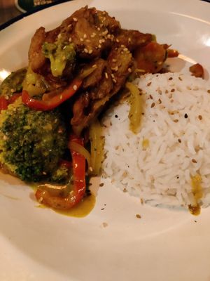  at La Loncheria Bcn in Barcelona