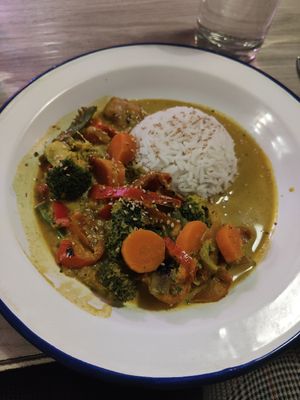 Curry at La Loncheria Bcn in Barcelona