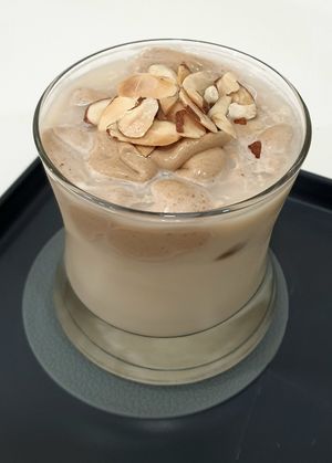 Vegan peanut butter cream latte at Nuldam Space - 널담은공간 경복궁점 in Seoul