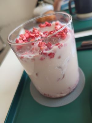 Strawberry milk #Veganuary at Nuldam Space - 널담은공간 경복궁점 in Seoul