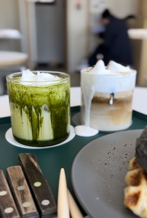 Piękne, pyszne, ale mocno słodkie napoje  at Nuldam Space - 널담은공간 경복궁점 in Seoul