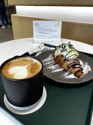   at Nuldam Space - 널담은공간 경복궁점 in Seoul