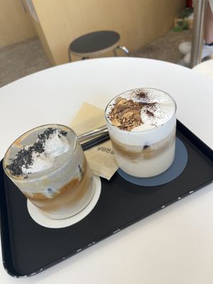 Sesame and almond latte  at Nuldam Space - 널담은공간 경복궁점 in Seoul