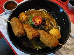 Vegan dragon ramen at KOI Beer & Dumplings - Lavalleja in Buenos Aires