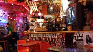 the finest in fine dining at Cyber Dogs in Seattle