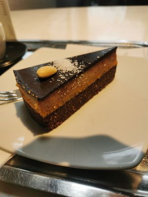 Raw cake - 5€ at Confectionery Zima in Radovljica