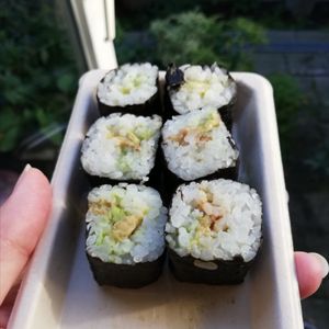 Sushi with avocado filling at Mr. Vegan Foodbar in Groningen