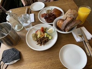 Süßes und herzhaftes Frühstück  at FREA Bakery in Berlin