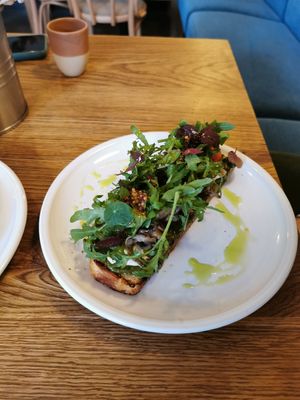 Flatbread, has a lot of flavor! at FREA Bakery in Berlin