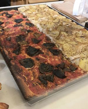 tray-baked sourdough pizza #Veganuary at FREA Bakery in Berlin