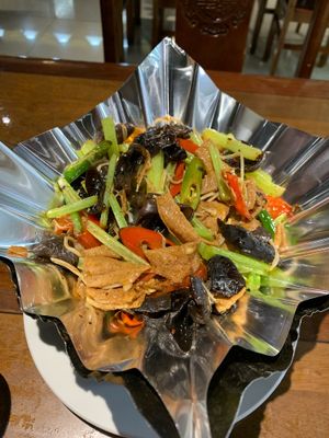 Bean curd skin and black fungus at Fu Hui Ci Yuan Vegetarian Restaurant in Beijing