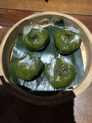 Spinach and red bean dumplings  at Fu Hui Ci Yuan Vegetarian Restaurant in Beijing
