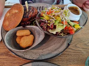 Vegane Box mit Salat at Twist Hoch2 in Donaueschingen