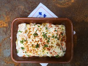 Vegan Curry lasagna with tofu, without eggs at 22b in Antwerpen