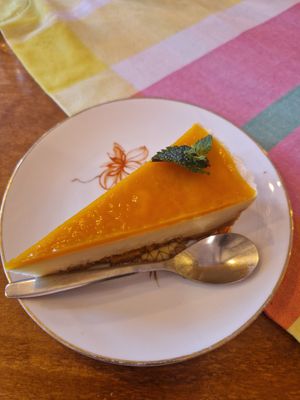 Mango passion cheesecake at The Old Soul in Amsterdam