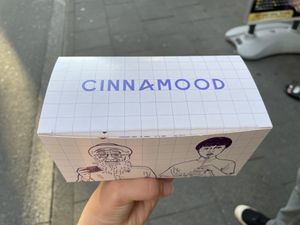 Box with two rolls  at Cinnamood in Cologne