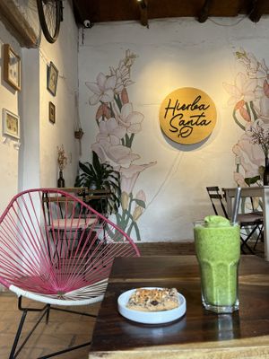 Galleta saludable y smoothie lacandona   at Hierba Santa in Tuxtla Gutierrez