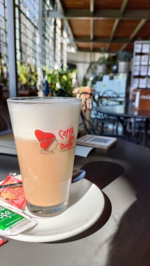 Latte with soy milk at Caffè La Serra in Venice