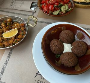   at Al'Zaátar in Craiova