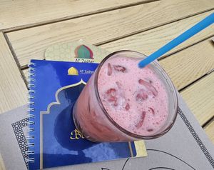 fresh grapefruit at Al'Zaátar in Craiova