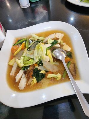 Capcay goreng seafood at Karunia Baru in Bogor