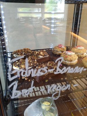 Vegane Kuchenauswahl at Toms Näschtl in Landau