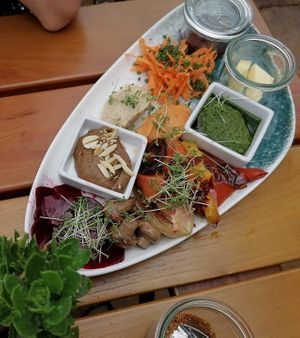  at Toms Näschtl in Landau