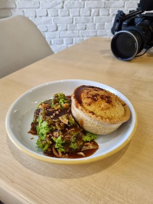  at Freds Pies & More in Mellieha