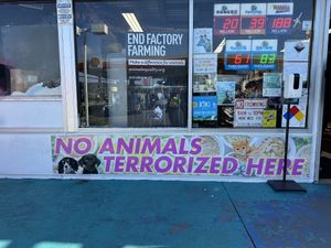Really meaningful to see them educating folks about veganism  at Hangry Planet in San Bruno