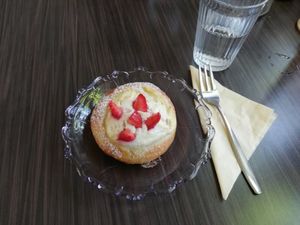  at Kahvila Rakastan in Helsinki