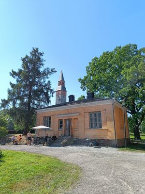A cute little building at Kahvila Rakastan in Helsinki