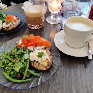  at Kahvila Rakastan in Helsinki