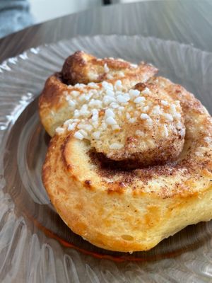 Cinnamon roll at Kahvila Rakastan in Helsinki