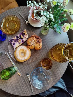 Raspberry/blueberry pie, cinnamon roll,buttereye bun at Kahvila Rakastan in Helsinki