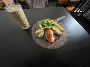 Karelian pies with Chai latte at Kahvila Rakastan in Helsinki