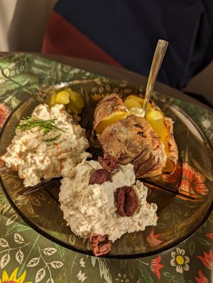 Lunch menu: oven baked potato at Kahvila Rakastan in Helsinki