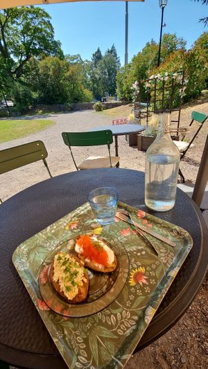  at Kahvila Rakastan in Helsinki