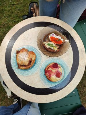  at Kahvila Rakastan in Helsinki