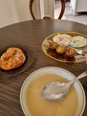  at Kahvila Rakastan in Helsinki